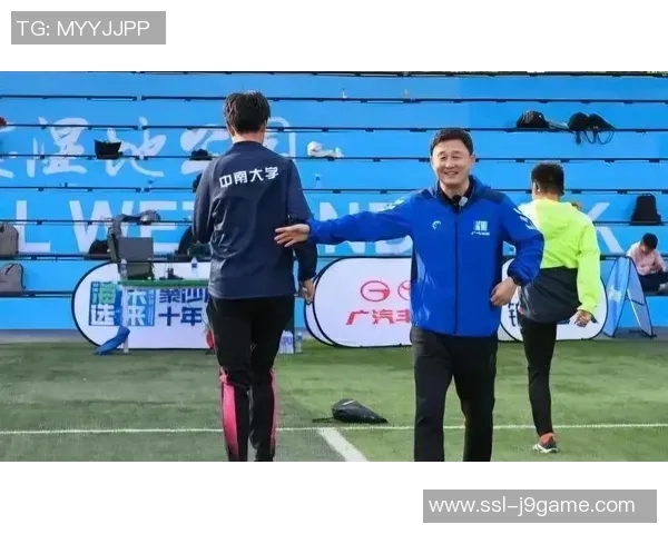 足球明星对孙继海身高的看法及其在比赛中的影响分析